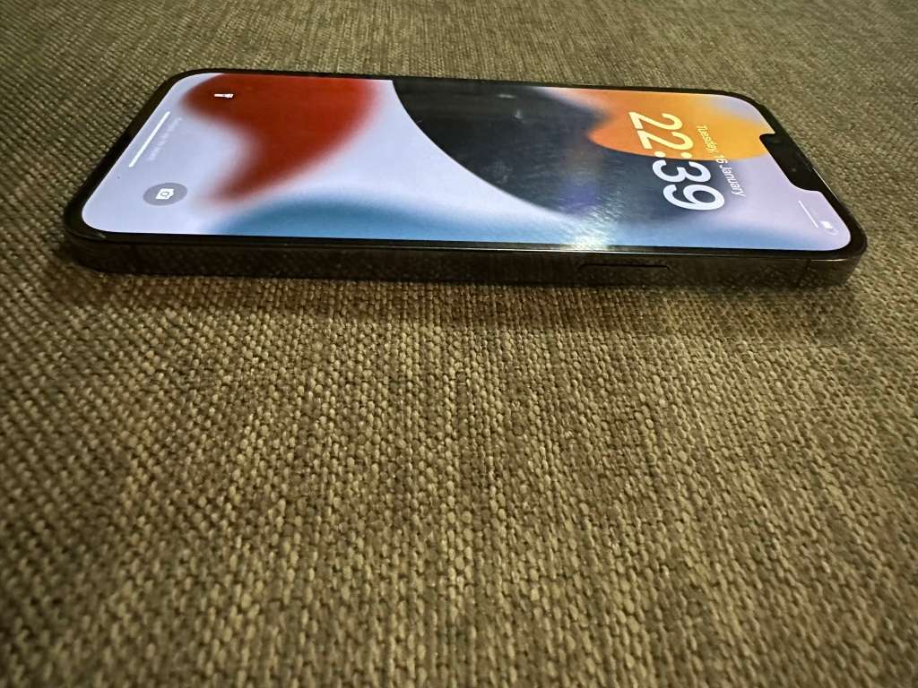 APPLE I PHONE 13 PRO MAX  256GB 84% BATTERY HEALTH