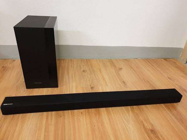 Samsung PS-WM20 Wireless Home Theater Subwoofer & HW-M360 Soundbar Combo