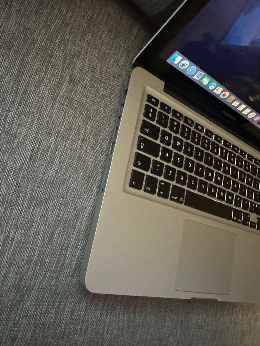 MACBOOK PRO 2012 CORE I7 13 INCH 8GB RAM 500GBHDD