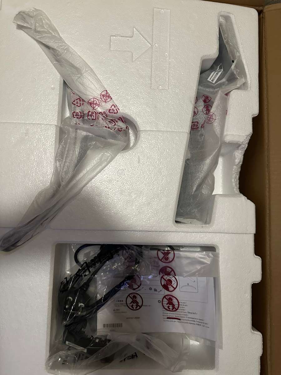 LG 27QN600 27 in QHD Monitor New