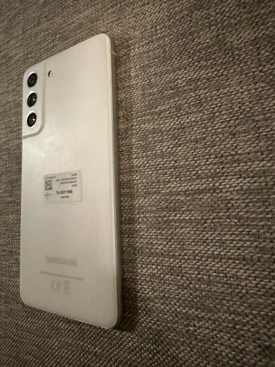 SAMSUNG S21 FE 5G DUAL SIM 6GB RAM 128GB MINT CONDITION