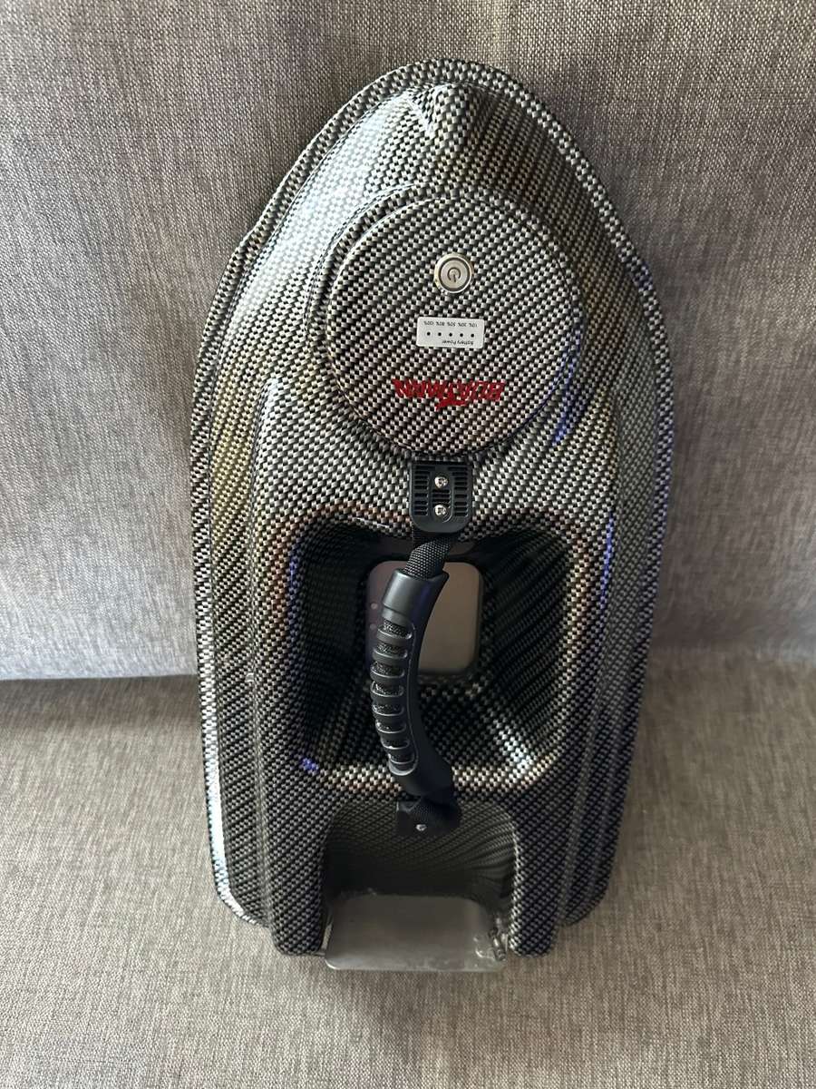 Actor Basic - Carbon Bait Boat