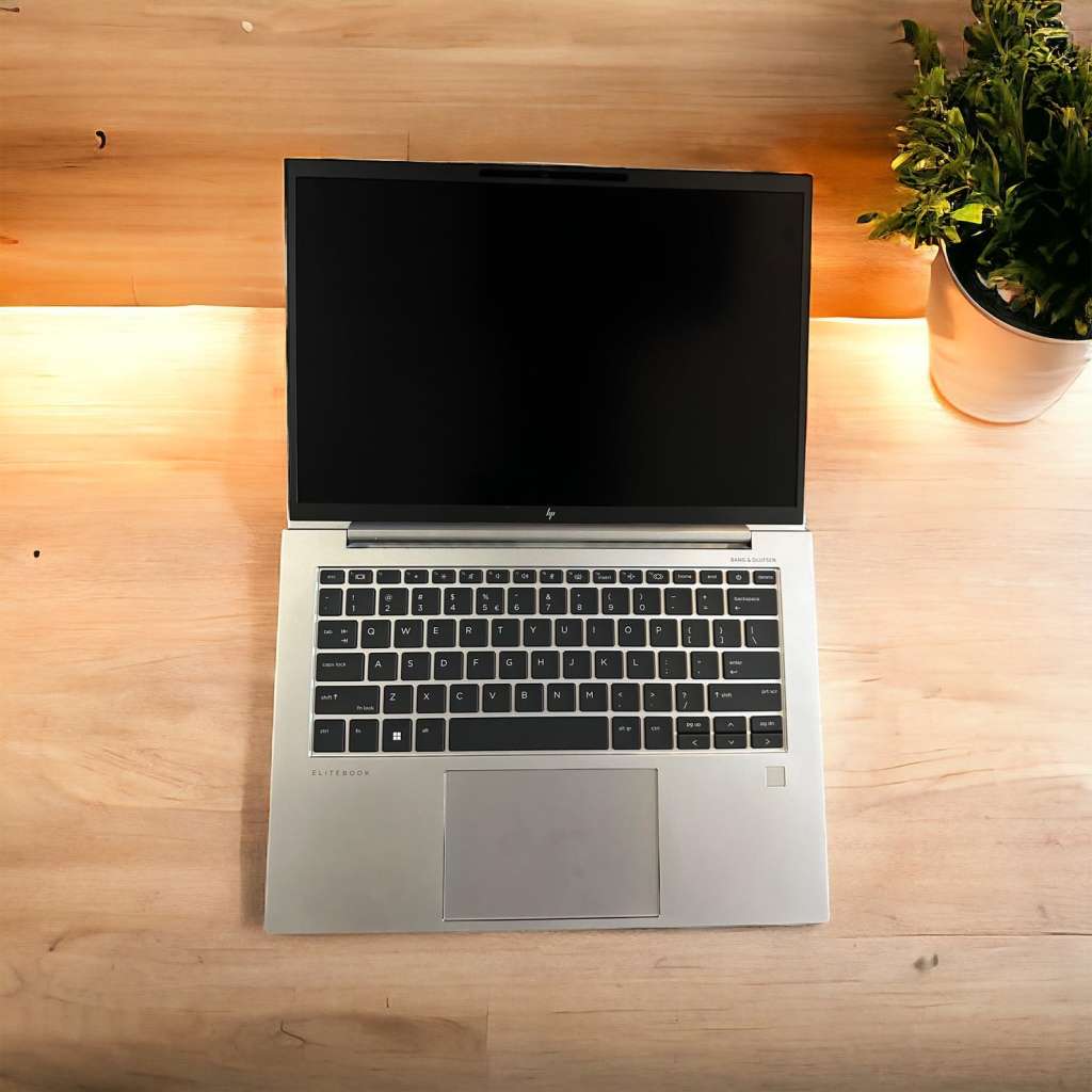 HP EliteBook 845 G10 14-inch WUXGA Laptop - AMD Ryzen 7 7840HS 512GB SSD 16GB RAM LTE  New Condition