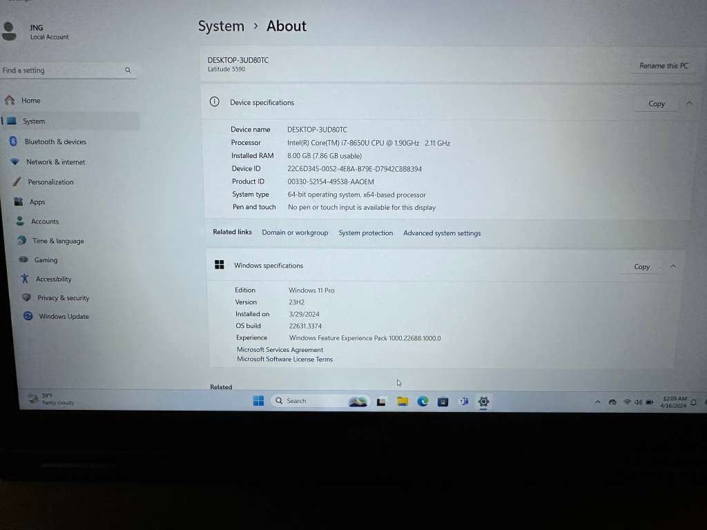 Dell Latitude 5590,8th Gen Intel i7-8650U@1.9GHz, 8GB RAM, 256GB m.2 SSD, 15.6` FHD Display, LTE