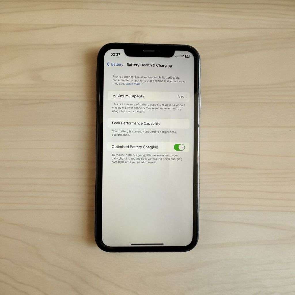 i PHONE XR 64GB MINT CONDITION  89% BATT HEALTH