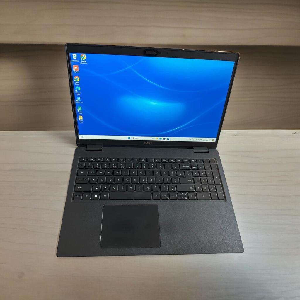 DELL LATITUDE  3520  I7 11TH GEN 15,6 INCH  16GB RAM 512GB SSD  INTEL [R] IRIS [R] XE GRAPHICS FHD