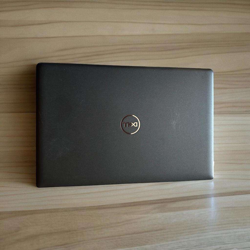 DELL LATITUDE  3520  I7 11TH GEN 15,6 INCH  16GB RAM 512GB SSD  INTEL [R] IRIS [R] XE GRAPHICS FHD