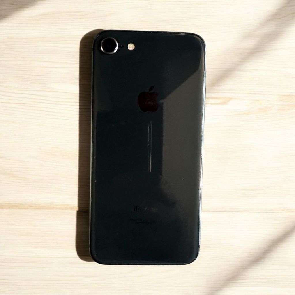 I PHONE 8 64GB 77% BATT HEALTH MINT