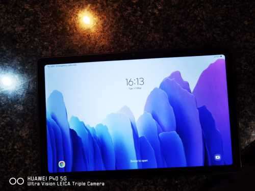 SAMSUNG TAB A7