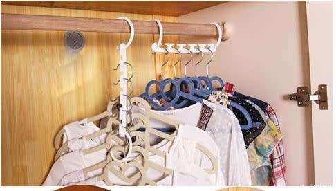 Wonder Hanger Space Saver