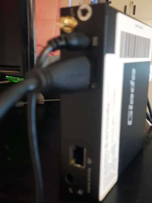 Giada DN72 mediabox mini pc watch netflix , showmax  ect