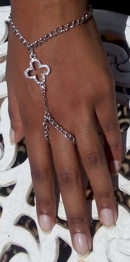 KUTULA Hand Bracelets - Silver Chain & Cross Connector - M