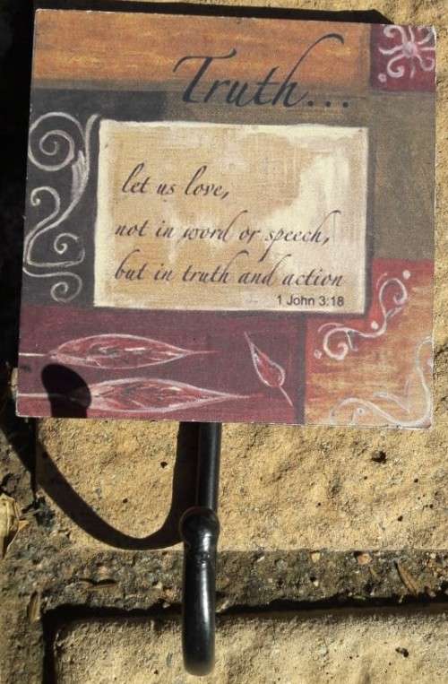 Decorative Hook/hanger - Truth