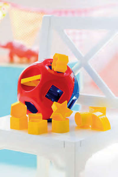 Tupperware Shape O Toy