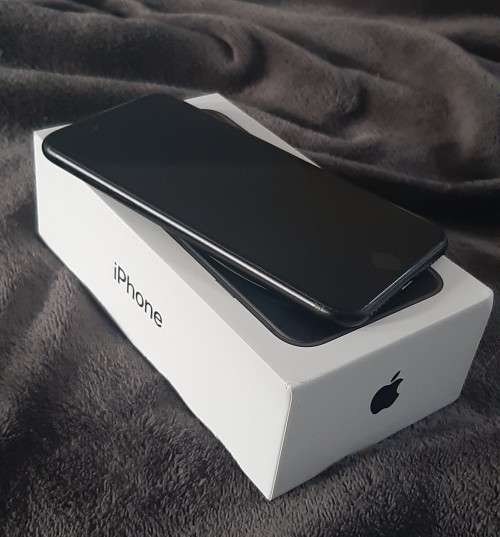 Apple iPhone SE 2020 64GB - Black - 2nd Hand