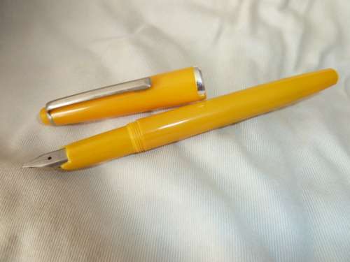 Fountain Pen made by STAEDLER (Funky)  as new