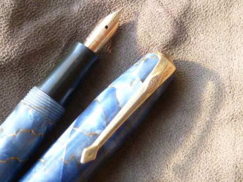 Conway Stewart 85 Fountain Pen - Marbled Blue with 14ct Gold Nib - ULTRA  SCARCE
