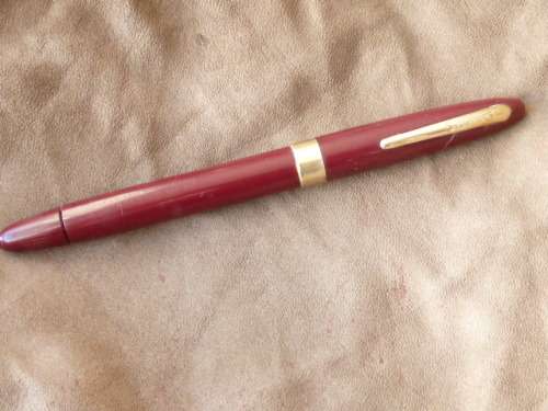 Sheaffer's Fountain pen with Gold Nib - Marroon