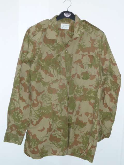 KOEVOET Cammo Shirt in perfect condition (size Large)