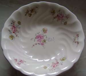 Set  of  Four  Old  Chelsea  Soup  or  Cereal  Bowls