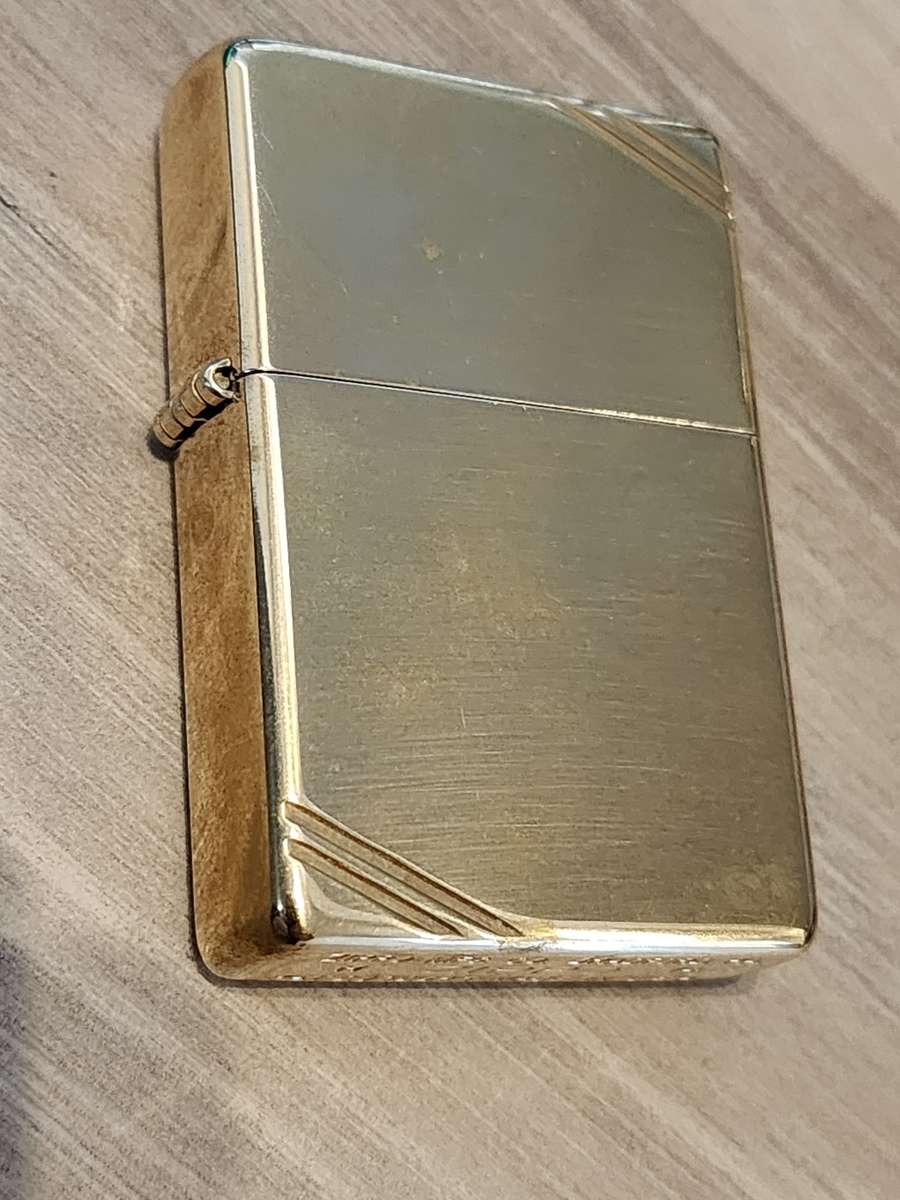 Zippo High Polish Brass Vintage With Slashes + Pouch