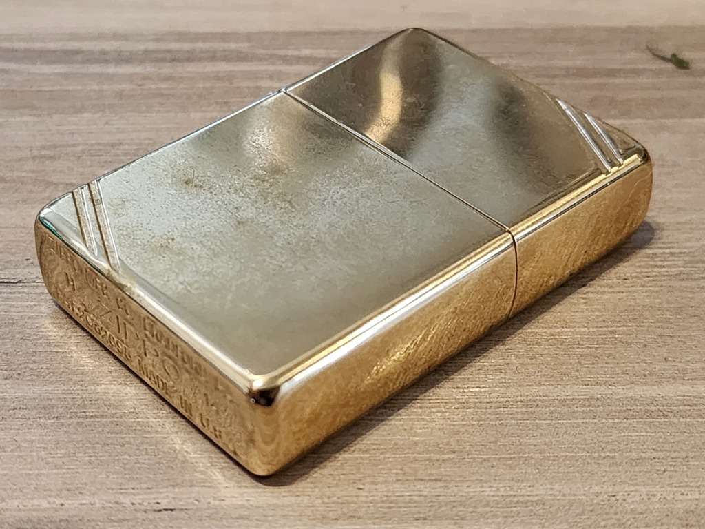 Zippo High Polish Brass Vintage With Slashes + Pouch