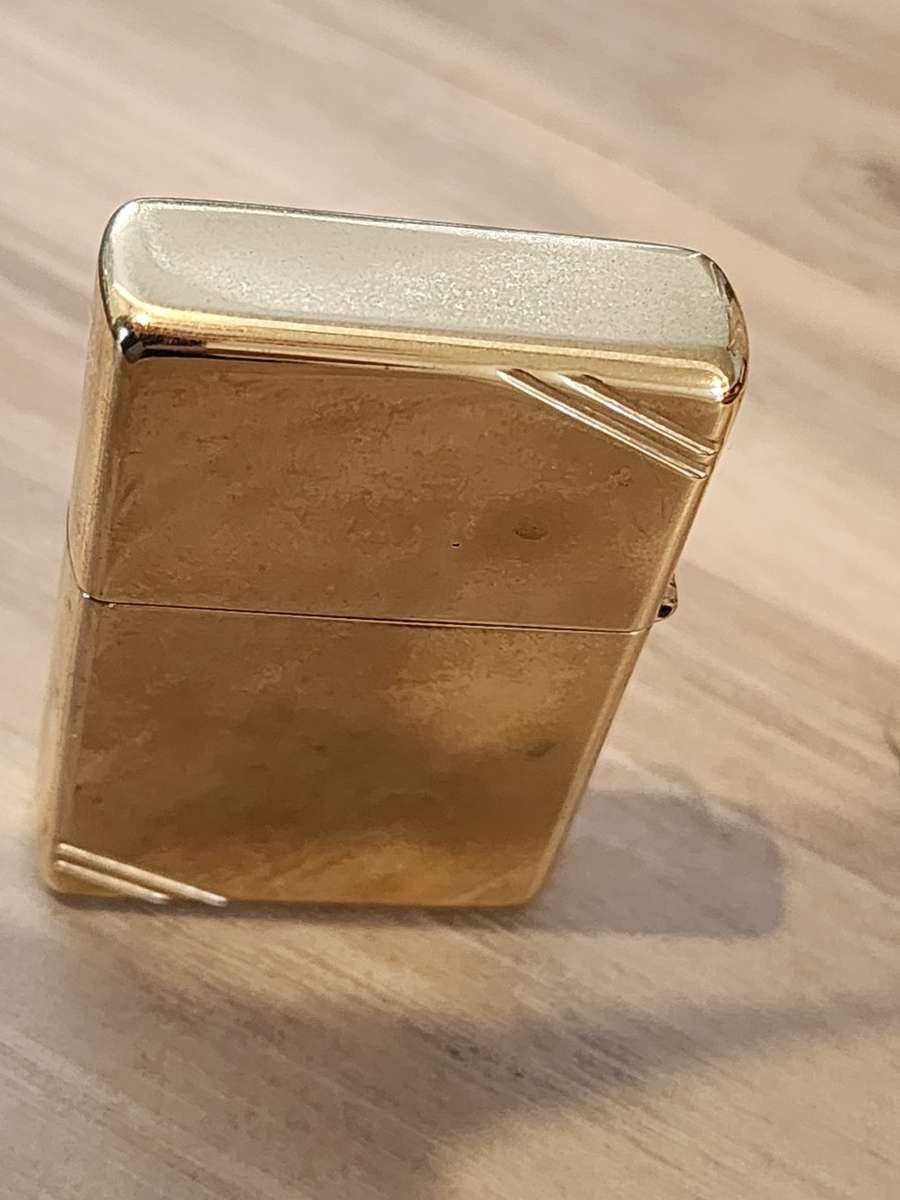Zippo High Polish Brass Vintage With Slashes + Pouch
