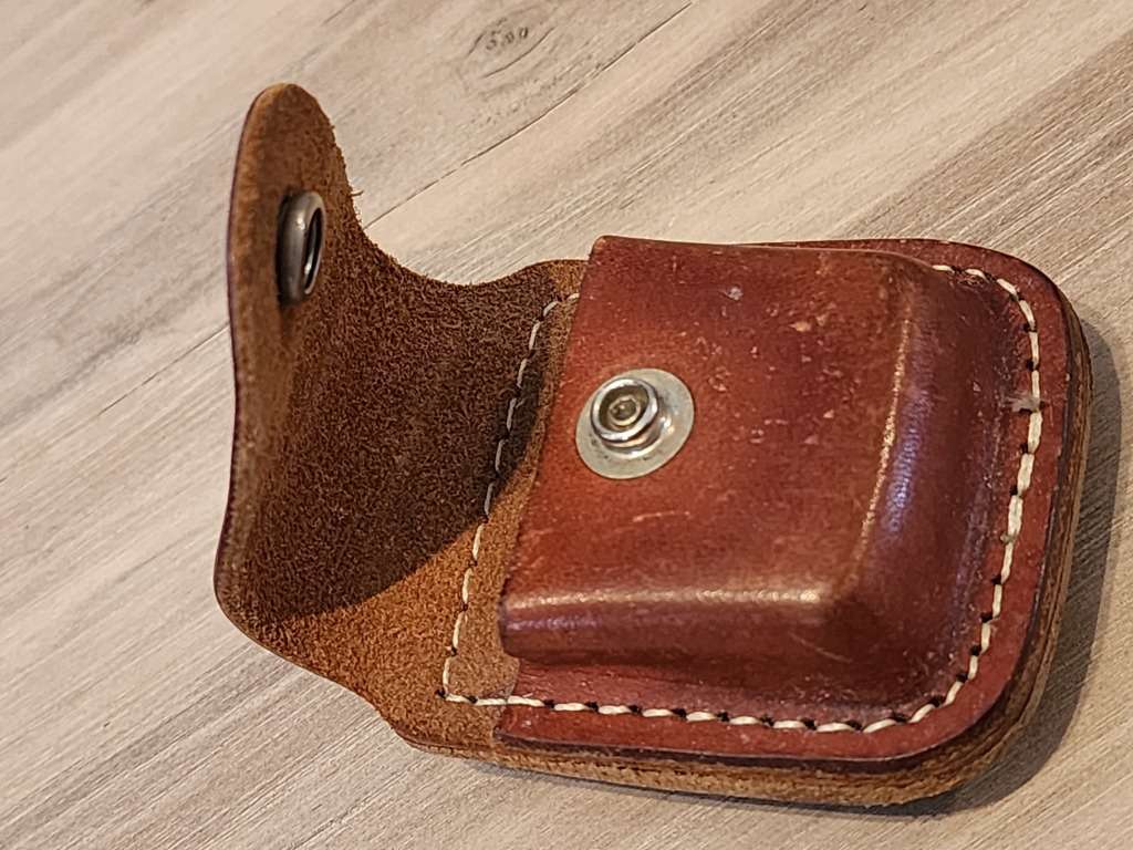 Zippo High Polish Brass Vintage With Slashes + Pouch