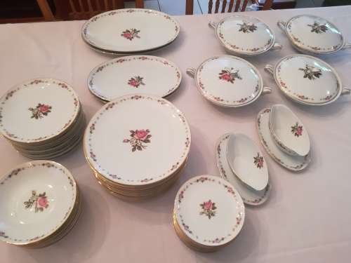Noritake Dinner Service 56 piece