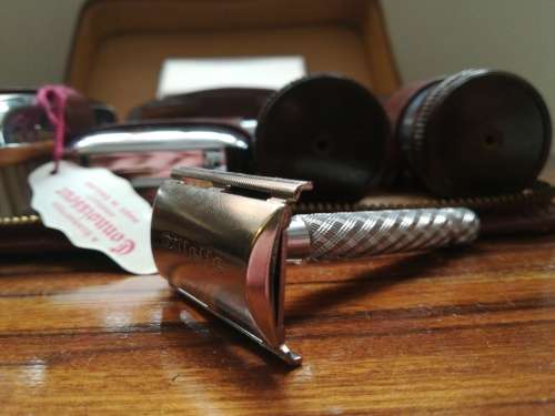 UNUSED Vintage Shaving Kit