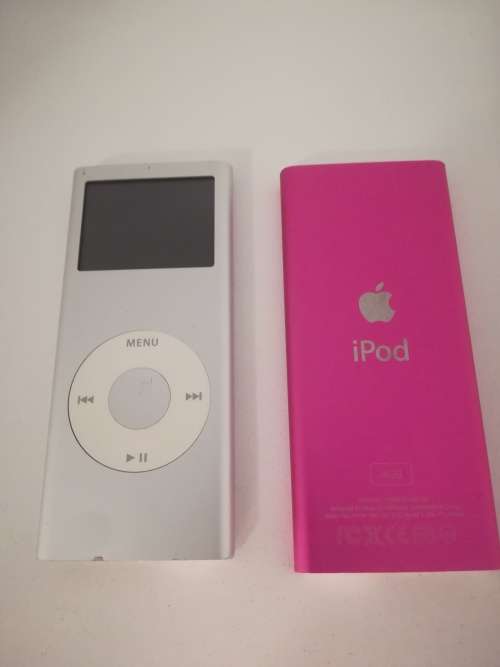 2 iPods