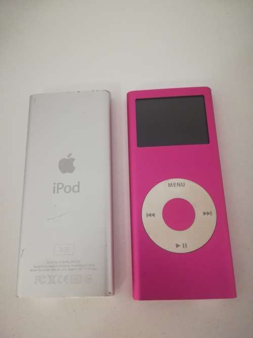 2 iPods