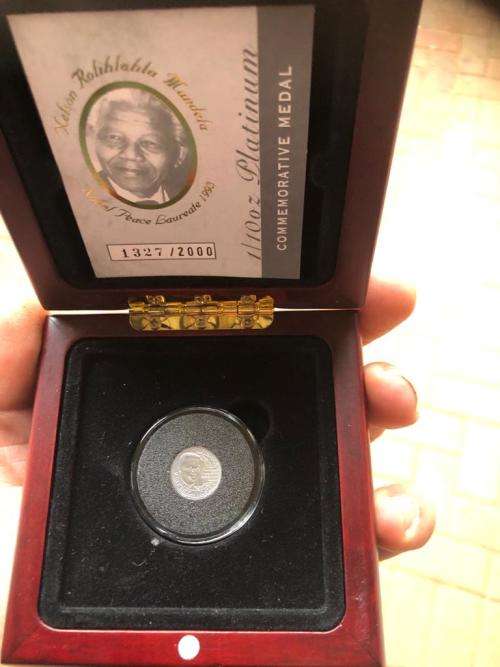 2008 1/10 oz platinum Mandela coin