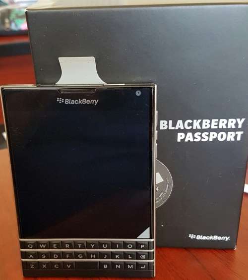 BLACKBERRY PASSPORT