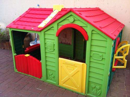 Double Room Playhouse