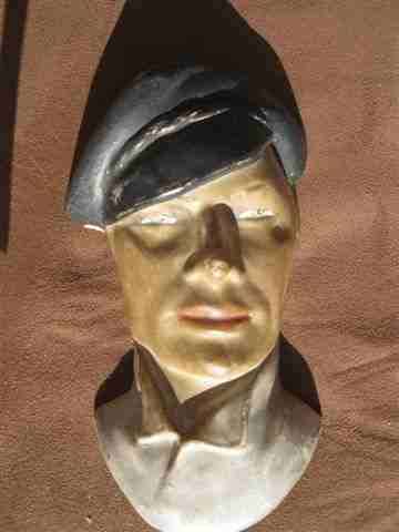 BOSSONS STYLE YOUNG MAN WITH BLACK PEASANT CAP