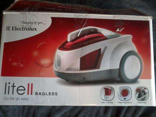 Electrolux Lite II Bagless Vacuum Cleaner
