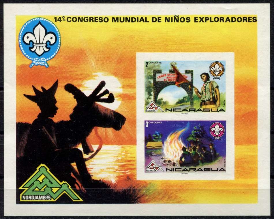 Nicaragua - Miniature Sheet - Scouts - 1975 - MNH