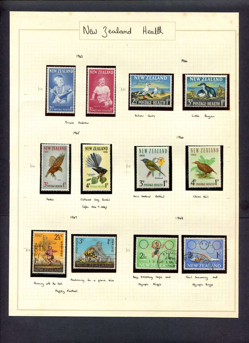 New Zealand - 105 Stamps (mint stamps mounted) + 1 Cover Mounted(Hinged) on 11 Album Pages