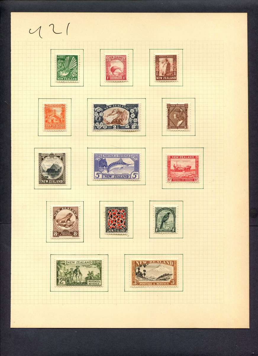 New Zealand - 14 Stamps Mounted (Hinged) On Album Page