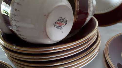 VINTAGE SIMPSONS Ltd PORCELAIN 19 PIECE TEA SET: 6 Trios and 1 Cake Plate