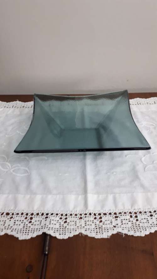 VINTAGE FOREST GREEN SQUARE GLASS BOWL