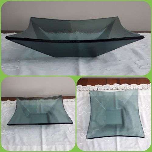 VINTAGE FOREST GREEN SQUARE GLASS BOWL