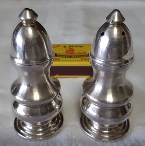 VINTAGE HEAVY SILVER PLATED SALT AND PEPPER SHAKER SET