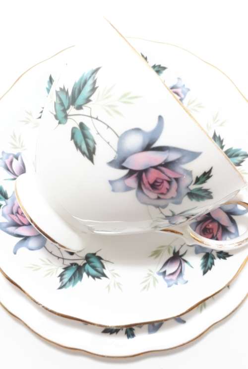 Queen Anne Bone China (Ridgway Potteries Ltd) Tea Trio (Cup, Saucer, Tea Plate) Pattern Unknown