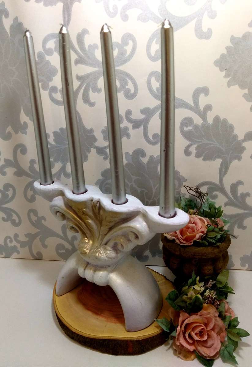 Large Ceramic Heavy 4 Candle Holder In Soft Grey & Rose Gold Almost In Fleur-de-lis Pattern