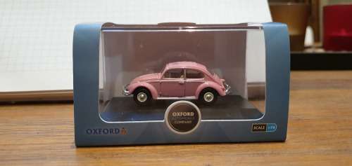 1:76 Oxford Pink Beetle