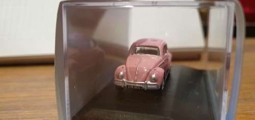 1:76 Oxford Pink Beetle