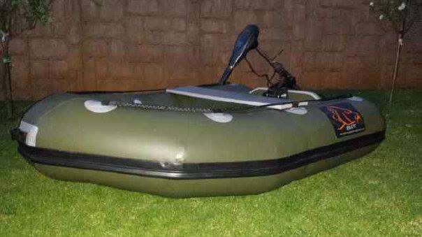 2.5m Inflatable Boat + 102AH Battery + 40lb Trolling Motor