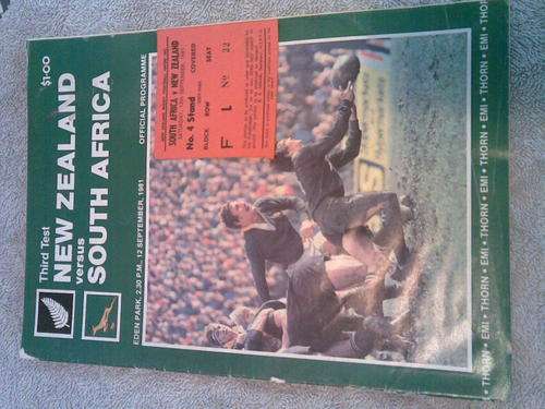 RUGBY PROGRAMME -SOUTH AFRICA V NEW ZEALAND-3RD(FLOUR BOMB)TEST + MATCH TICKET-12/09/1981-EDEN PARK